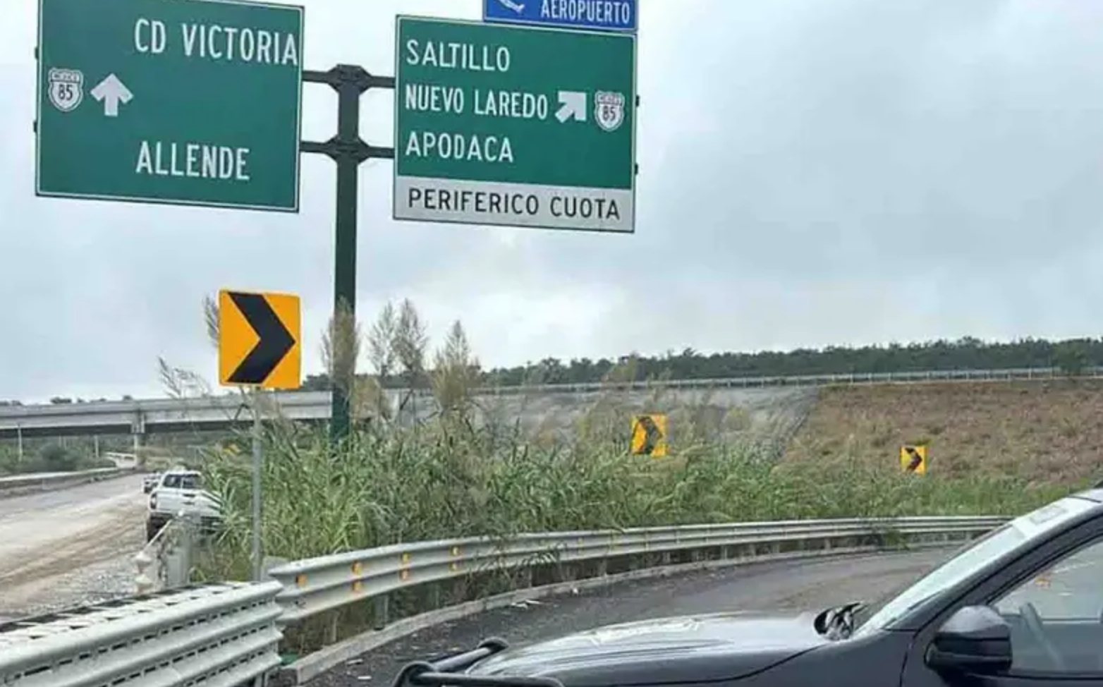 Abandonan cuerpos mutilados de mujeres entre cobijas en NL 